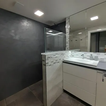 B2B Apartments Apartment