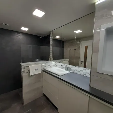 B2B Apartments Apartment