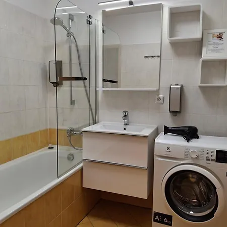 B2b Apartament