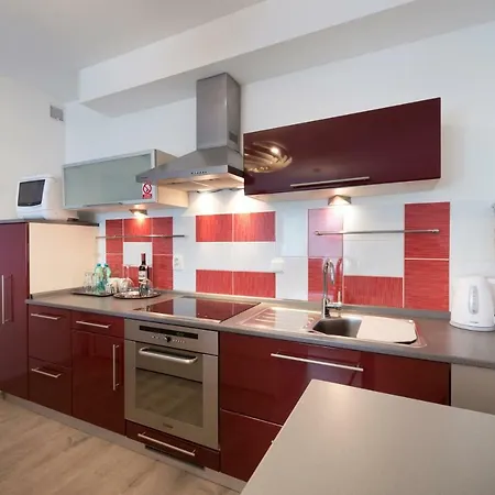 B2B Apartments *