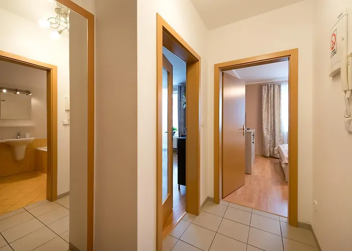 B2B Apartments *